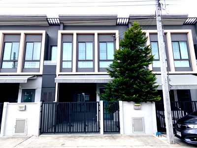 ทาวน์โฮม เมกะ บางนา : ขายทาวน์เฮาส์ หมู่บ้านพลีโน่ สุขุมวิท-บางนา ใกล้ห้างเมะกะบางนา