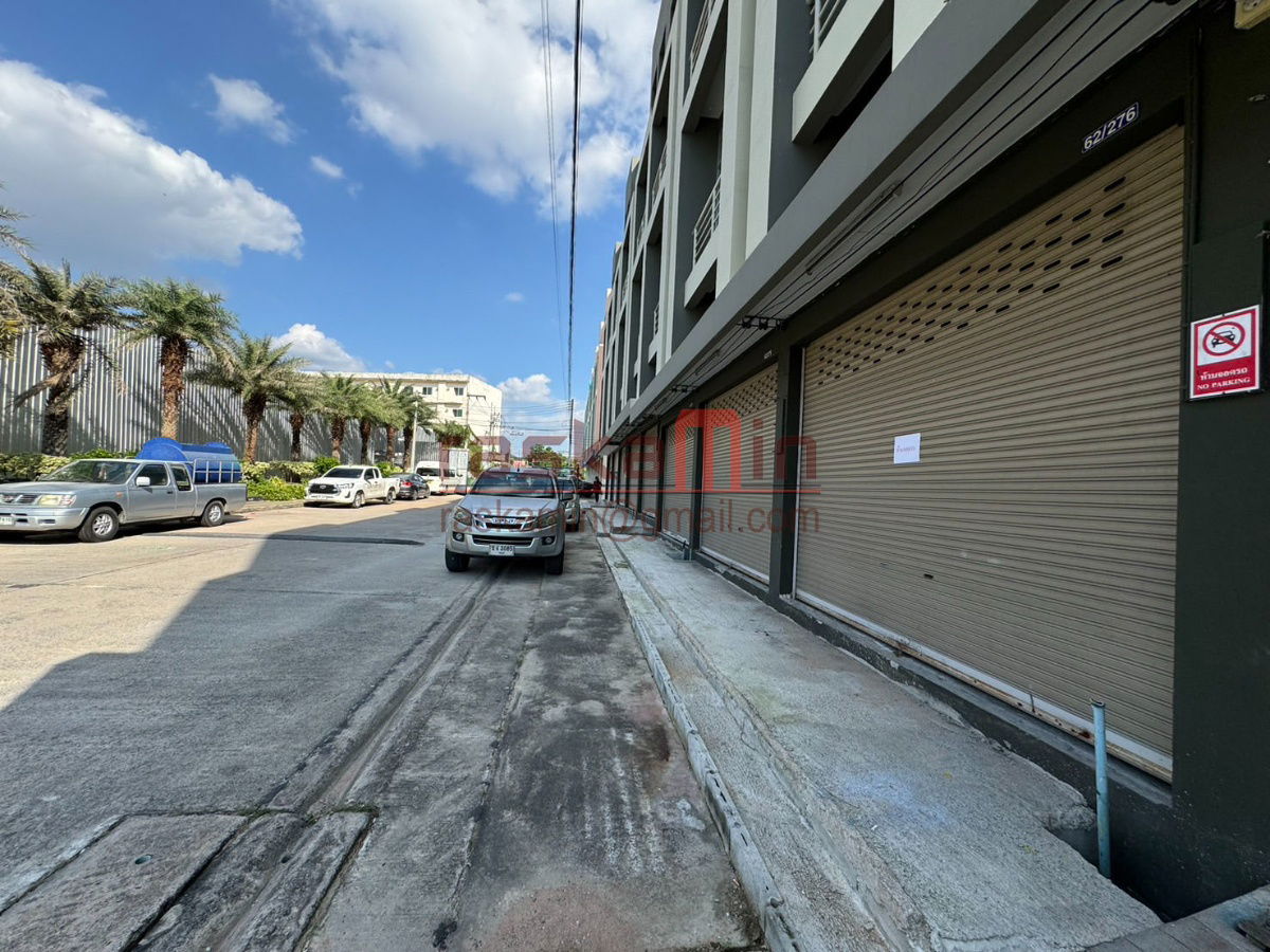 picture For Sale: 4-Storey Building on Thep Prasit Road, Pattaya - 2/14
