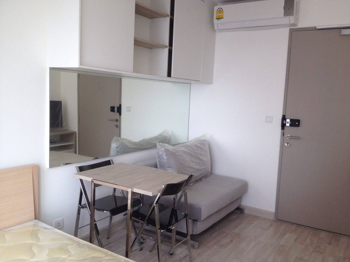 รูป IDEO Mobi Sukhumvit (ไอดีโอ โมบิ สุขุมวิท) (Studio 22sqm) - รูปที่ 3/10