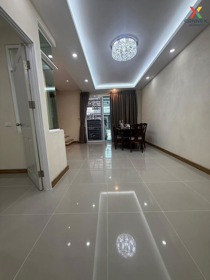 picture For Rent Townhouse/Townhome  , Golden Town Sukhumvit - Bearing BTS Station , Samrong , Phra Pradaeng , Samut Prakarn , CX-126843 ✅ Live chat with us ADD LINE @connexproperty ✅  - 8/12