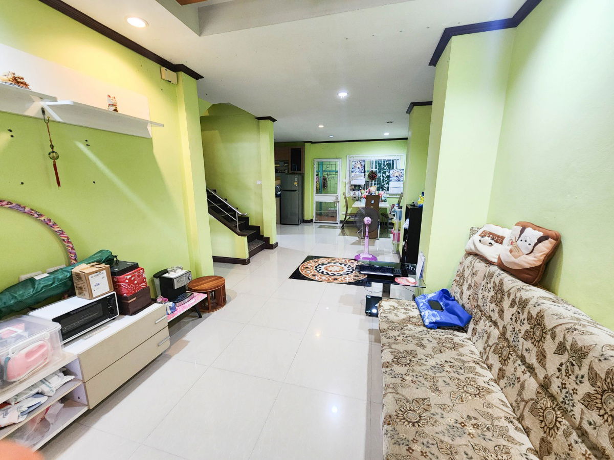 รูป ทั้งสงบแถมสะดวก! ขาย ทาวน์โฮม 2 ชั้น หมู่บ้านสินทวี พุทธสาคร กระทุ่มแบน เนื้อที่ 21 ตารางวา 3 ห้องนอน 3 ห้องน้ำ ต่อเติมเต็มพื้นที่ - รูปที่ 9/20