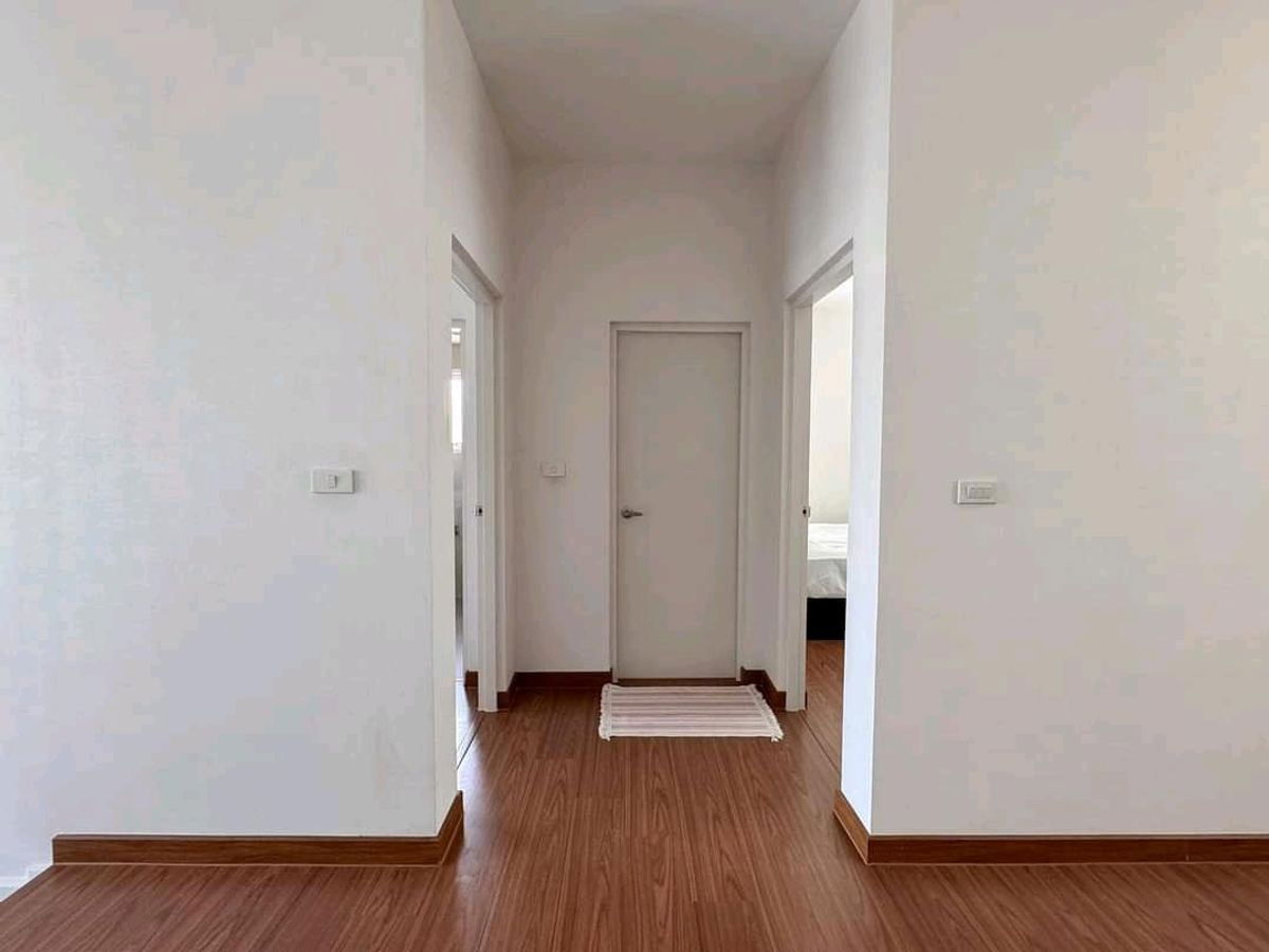 picture For Rent: Spacious Luxury House at The City Ramintra - 12/19