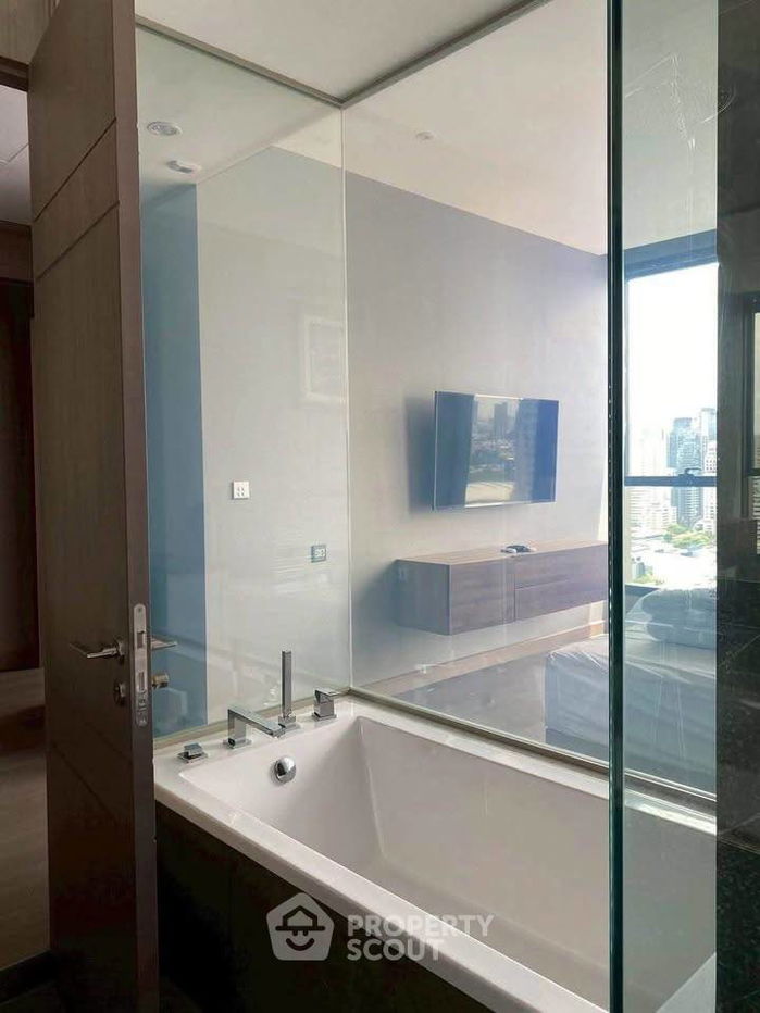 picture 2-BR Condo at The Esse At Singha Complex near MRT Phetchaburi (ID 2241674) - 11/17