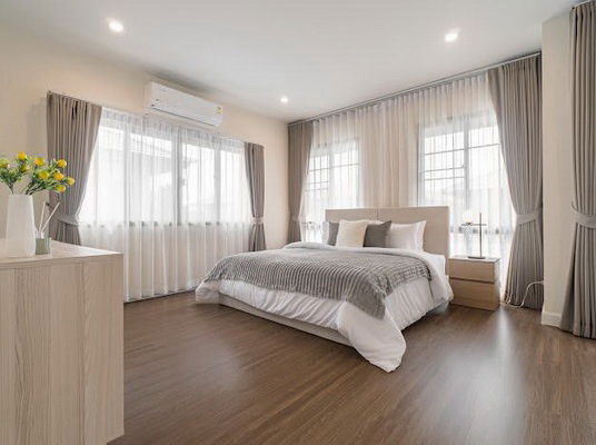 picture FOR RENT SETTHASIRI PATTANAKARN / 4 bedrooms 3 bathrooms / 62 Sqw. 200 Sqm. **85,000** CORNER HOUSE. CLOSE TO SUANLUANG R.9 PARK - 6/16