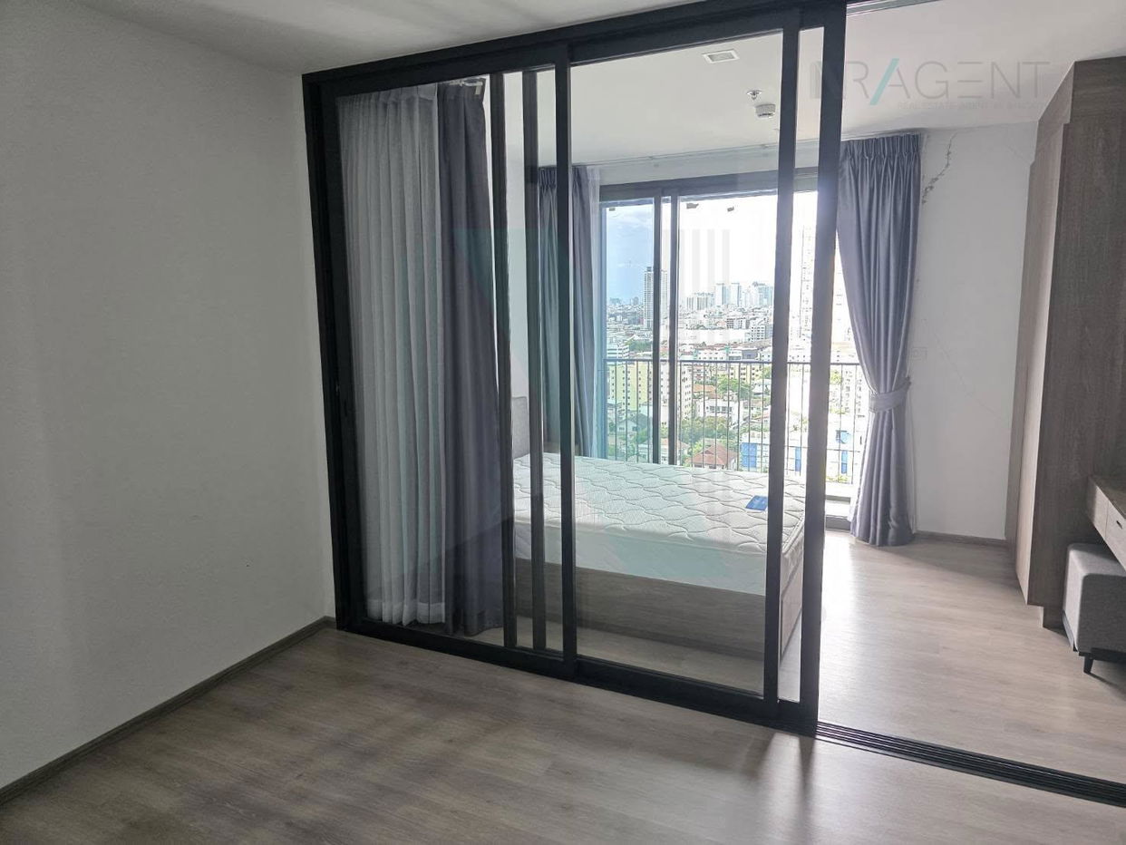 picture 📌 For Rent Condo THE LINE PHAHONYOTHIN PARK Building 1, Floor 15,1 bed room, Room size 32 sqm - 3/8