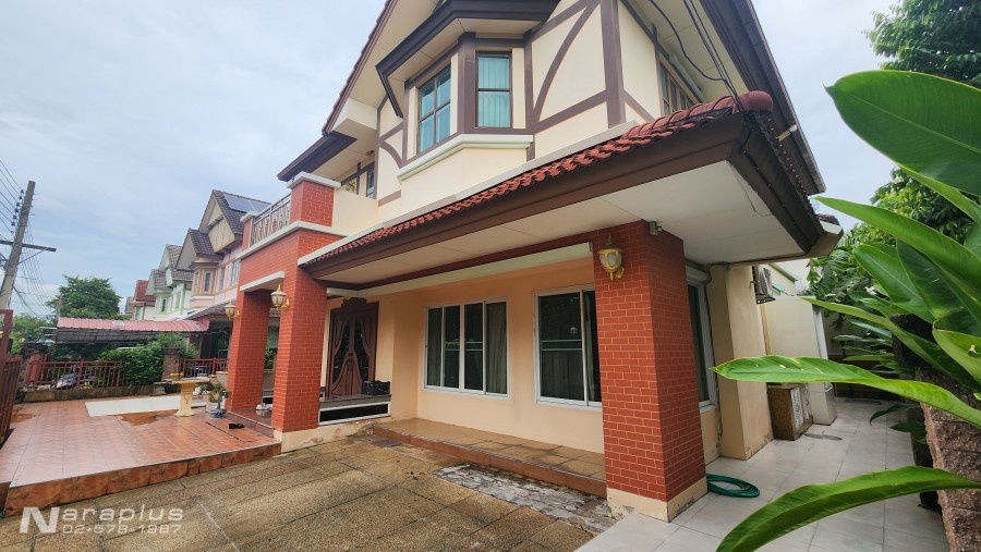 รูป 68070948 : ขายบ้านเดี่ยว 2 ชั้น Built-in ทั้งหลัง ขนาด 4 ห้องนอน บนที่ดิน 84.3 ตารางวา หมู่บ้านลัดดารมย์ วัชรพล-สุขาภิบาล 5 - รูปที่ 3/23