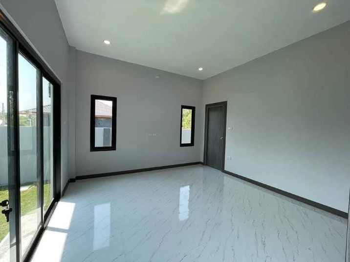 รูป ขายบ้านเดี่ยวพัทยา สร้างใหม่ พื้นที่เยอะ - รูปที่ 7/11