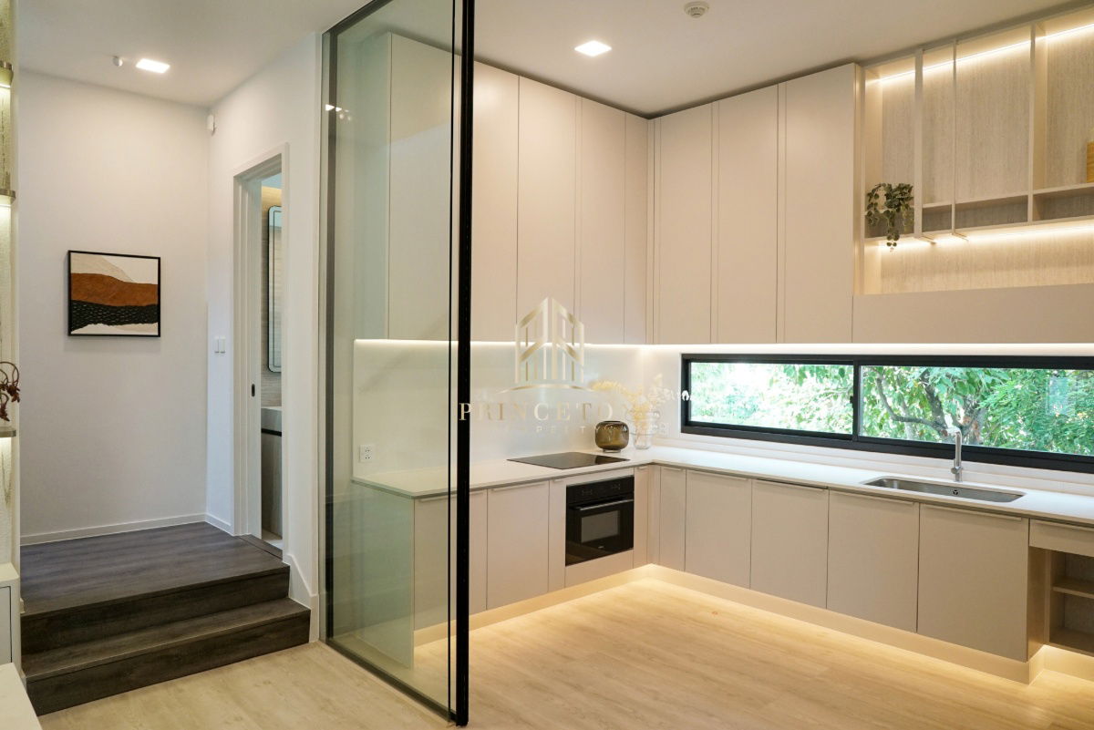 picture Luxury House For Rent Vive Krungthep Kreetha next to Wellington School  - 26/49