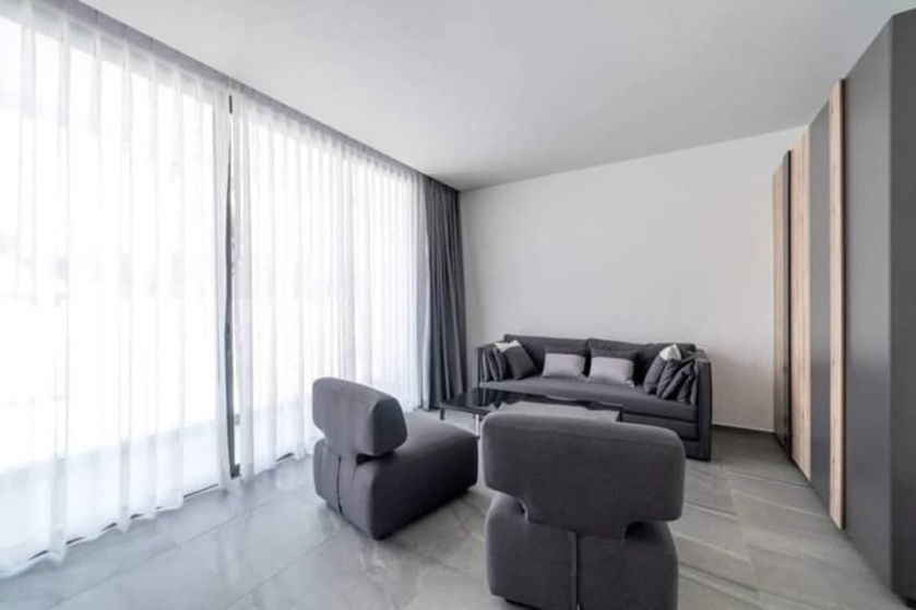 picture Luxury 3-storey house with elevator for rent in Pattaya - 11/12