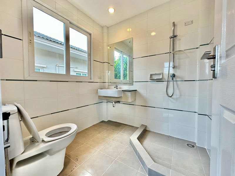 picture Luxury detached house for sale, Casa Legend Sriracha, near the motorway, prime location, great  price - 14/20
