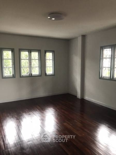 picture 4-BR House in Bang Chan (ID 2231038) - 11/11