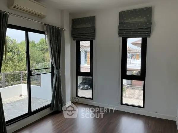 picture 3-BR House at Saransiri Phaholyotin - Saimai in Sai Mai (ID 2234511) - 4/24