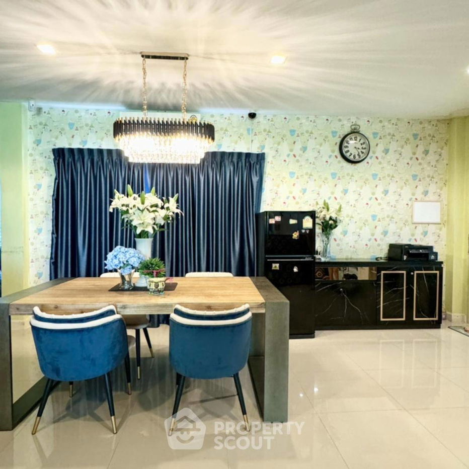 รูป บ้าน 4-ห้องนอน ใน นวลจันทร์ (ID 1656790) - รูปที่ 2/15