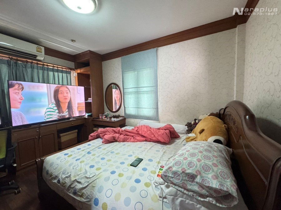 รูป 68070948 : ขายบ้านเดี่ยว 2 ชั้น Built-in ทั้งหลัง ขนาด 4 ห้องนอน บนที่ดิน 84.3 ตารางวา หมู่บ้านลัดดารมย์ วัชรพล-สุขาภิบาล 5 - รูปที่ 21/23