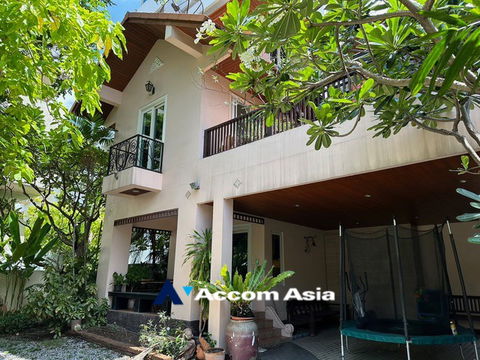 🔼🔽 AccomA 📩  4 BR House in  (59440)