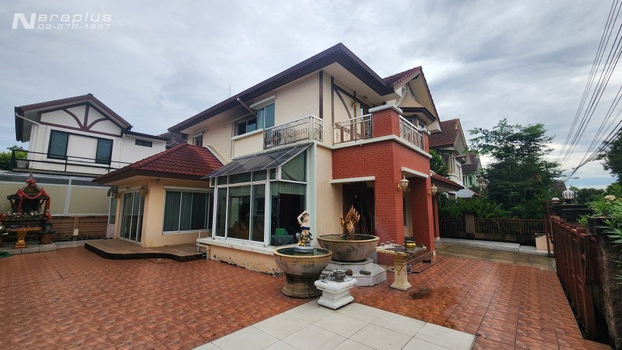 รูป 68070948 : ขายบ้านเดี่ยว 2 ชั้น Built-in ทั้งหลัง ขนาด 4 ห้องนอน บนที่ดิน 84.3 ตารางวา หมู่บ้านลัดดารมย์ วัชรพล-สุขาภิบาล 5 - รูปที่ 2/23