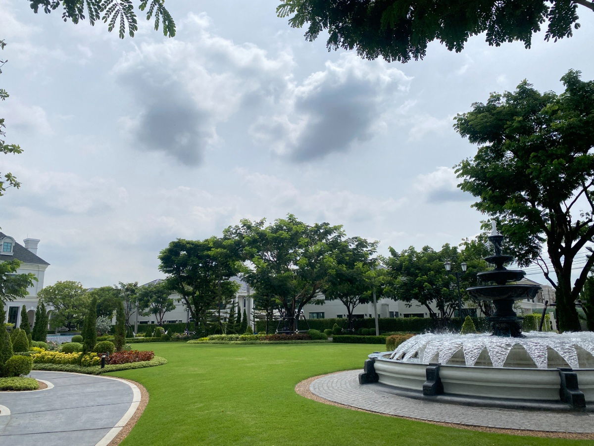 รูป 🌿 บ้านหรูแปลงมุม 898/4 ติดสวนกลาง 1 ไร่ 🏡 มีแค่ 4 หลังในซอย! ทำเลพรีเมียมในสังคมคุณภาพแสนสิริ 10 East - รูปที่ 12/12