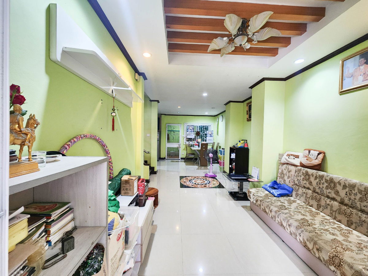 รูป ทั้งสงบแถมสะดวก! ขาย ทาวน์โฮม 2 ชั้น หมู่บ้านสินทวี พุทธสาคร กระทุ่มแบน เนื้อที่ 21 ตารางวา 3 ห้องนอน 3 ห้องน้ำ ต่อเติมเต็มพื้นที่ - รูปที่ 10/20