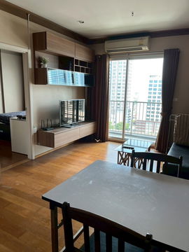 Urgent Rent! Beautiful Room Special Price! Hive Taksin - 1 Bed, 1 Bath - 50 Sq.M.