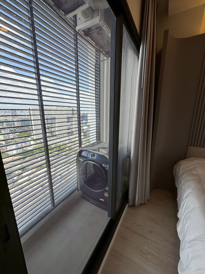 picture Brand New room | 32.5 sq.m., high class 30+, beautifully decorated, ready to move in - 4/11