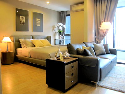 คอนโดให้เช่า : Ideo Q Ratchathewi【𝐒𝐄𝐋𝐋 & 𝐑𝐄𝐍𝐓】🔥โมเดิร์นพอดี ไม่แข็ง ไม่จัดจ้าน อยู่แล้วรู้สึกเบาสบาย🔥  ติดต่อไลน์ไอดี: @hacondo