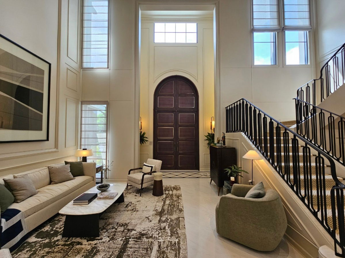 picture ✨ Luxury Fully-Furnished Home  4Bedroom 5Bathroom 8 Parking*   Special Price 100 MB* - 1/35