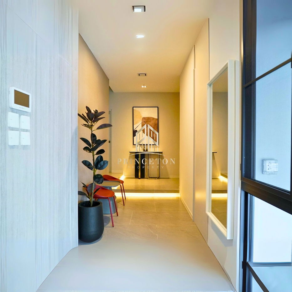 picture Luxury House For Rent Vive Krungthep Kreetha next to Wellington School  - 2/49