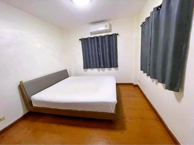 picture Lad Sawai Central Market 2.4 km Two-story semi-detached house for rent 40sq.wa. 314sq.m. along Lamlu - 2/8