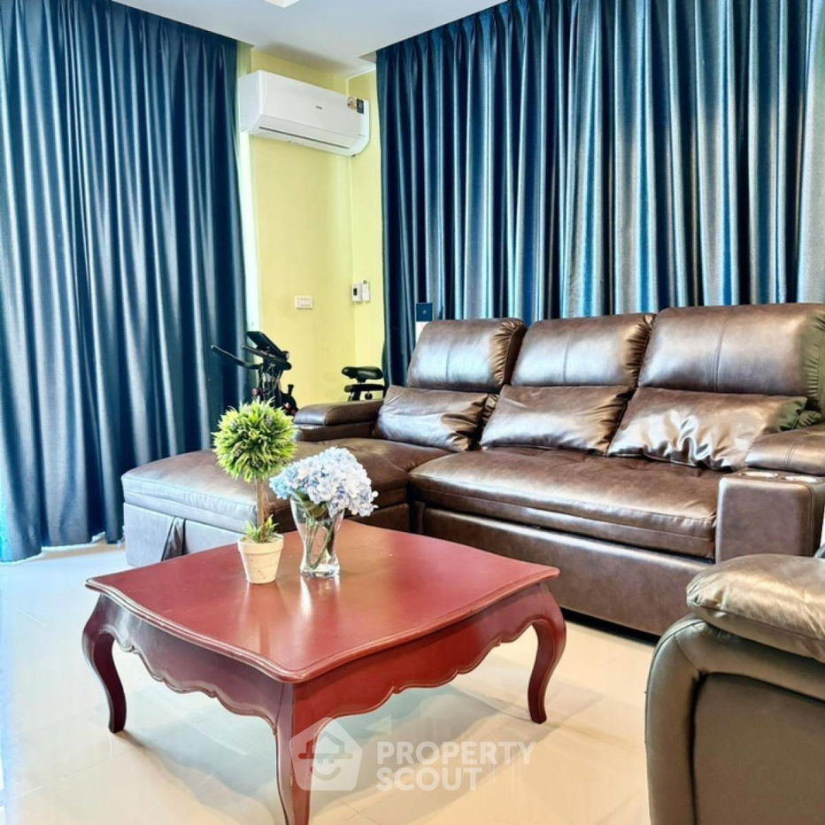 รูป บ้าน 4-ห้องนอน ใน นวลจันทร์ (ID 1656790) - รูปที่ 3/15