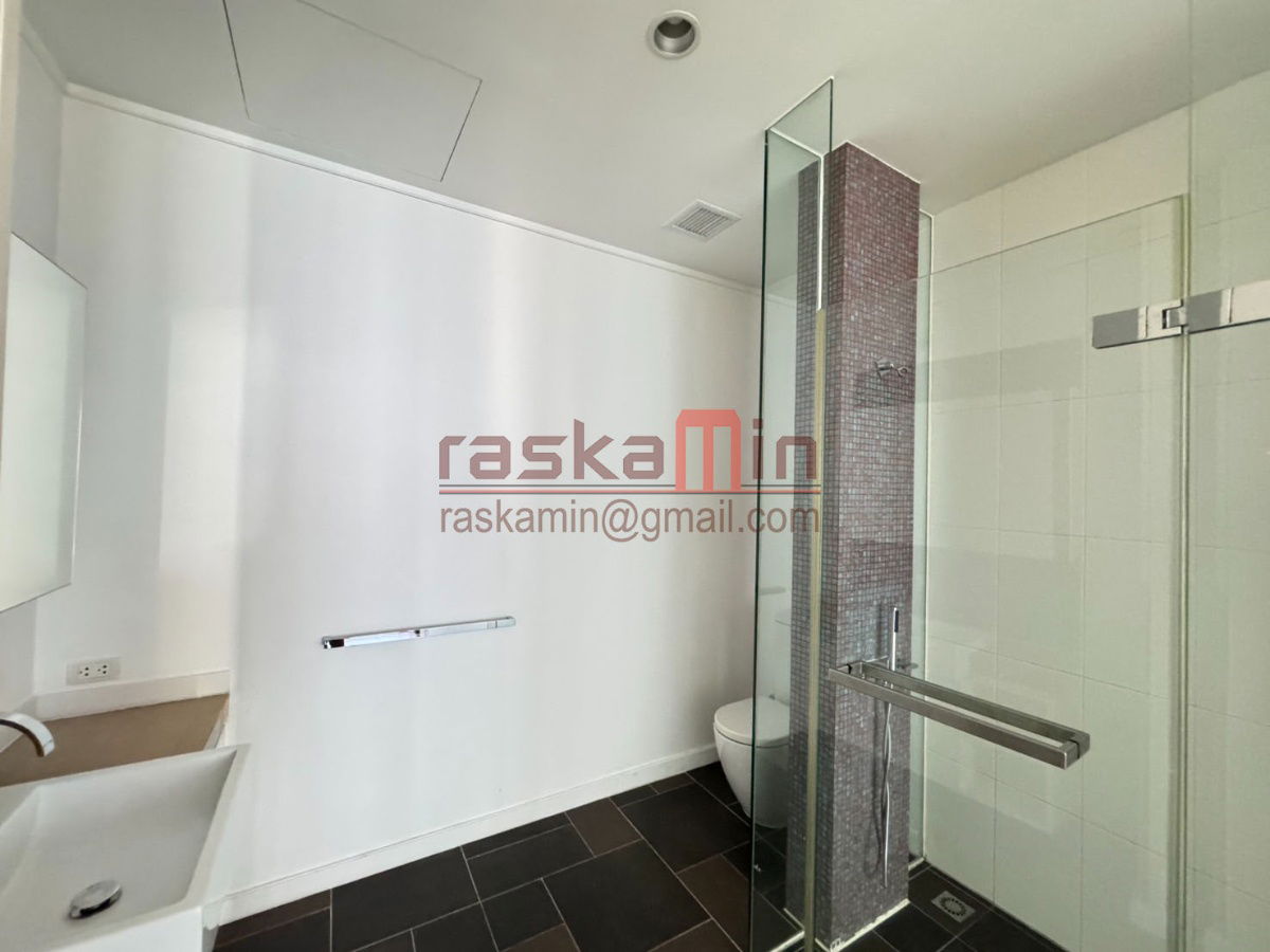 picture Urgent Sale: 1-Bedroom Condo at Northpoint Pattaya – Foreign Ownership Quota - 6/24