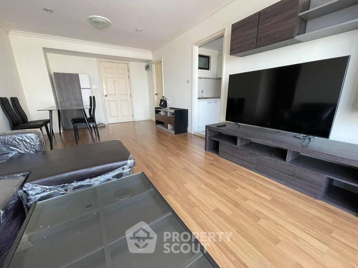 picture 2-BR Condo at Lumpini Place Narathiwat-Chaopraya close to Phra Ram 3 (ID 495701) - 1/20