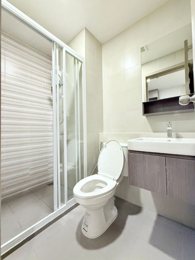 picture ✨ Washing machine included. Aspire Sukhumvit - Rama 4 Condo, 27 sq m, 9th floor, only 15,000 baht. 🏡💖 - 3/10