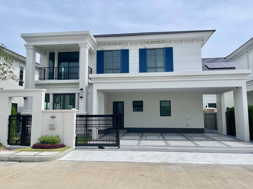 picture  "Setthasiri Ngamwongwan Condominium, located near the city, meets the needs of every family." - 2/8