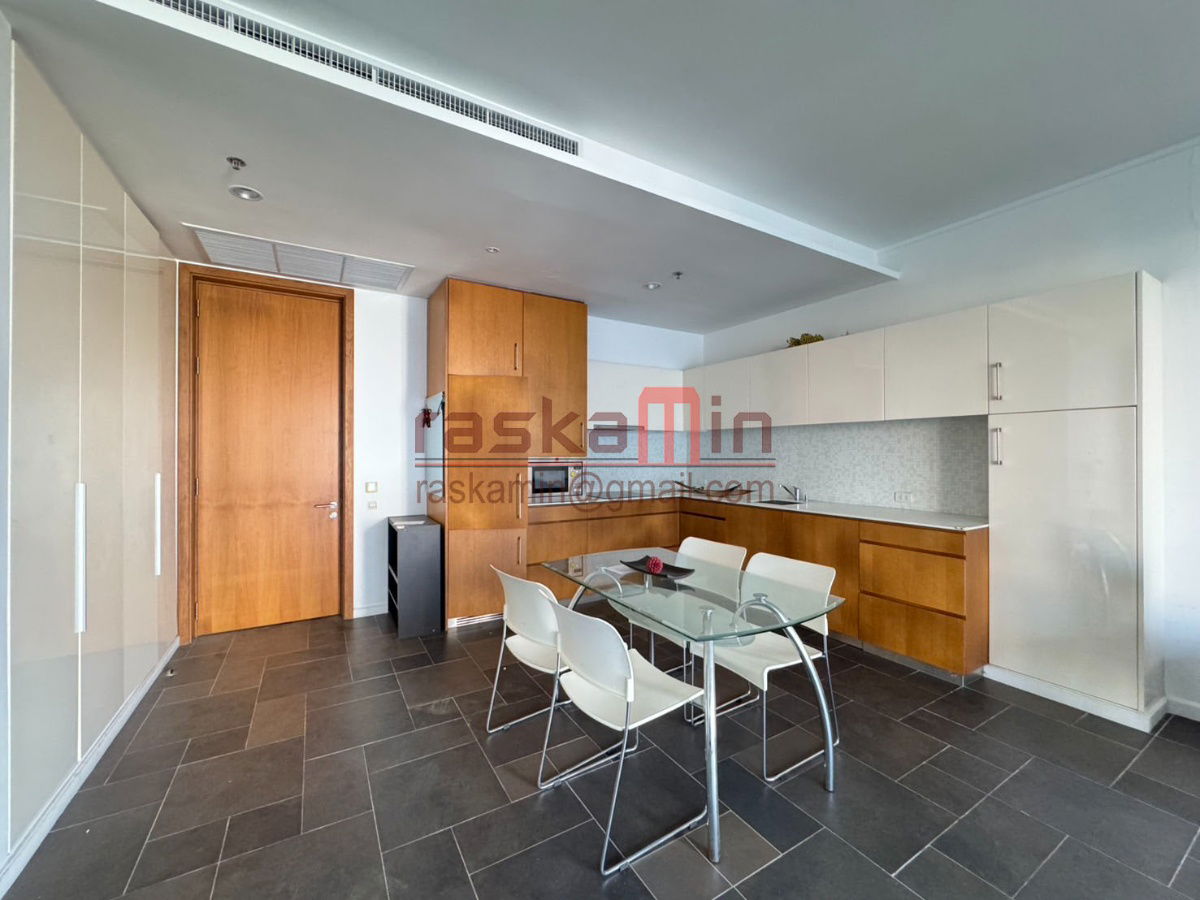 picture Urgent Sale: 1-Bedroom Condo at Northpoint Pattaya – Foreign Ownership Quota - 2/24