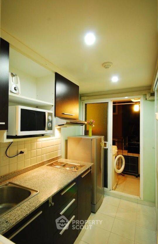 picture 1-BR Condo at Zenith Place @ Sukhumvit Condominium near BTS Phra Khanong (ID 975379) - 3/6
