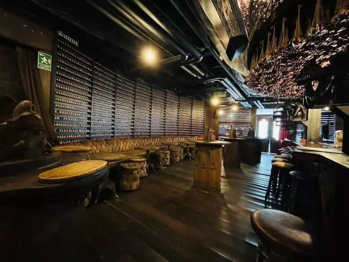 picture For Rent Bangkok Retail Space Sukhumvit Watthana BTS Phrom Phong BRE25527 - 2/4