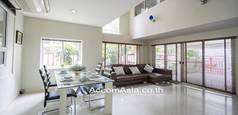 🔼🔽 AccomA 📩  4 BR House in  (2312674)