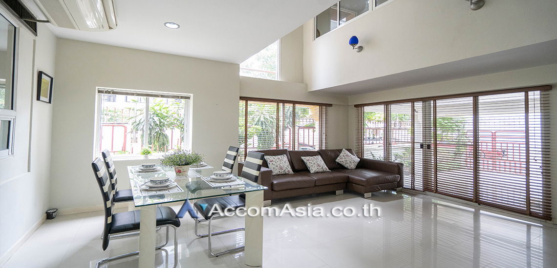 picture 🔼🔽 AccomA 📩  4 BR House in  (2312674) - 1/18
