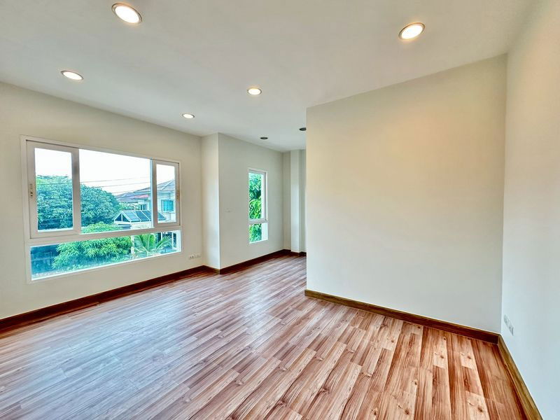 picture Luxury detached house for sale, Casa Legend Sriracha, near the motorway, prime location, great  price - 13/20