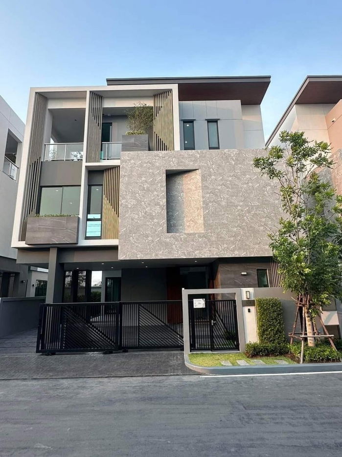 picture For Rent: Luxury 3-Storey Detached House, Fully Furnished and Move-In Ready 📍 The Gentry Cultivar Rama 9 - 1/16