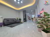 listing thumbnail image 5