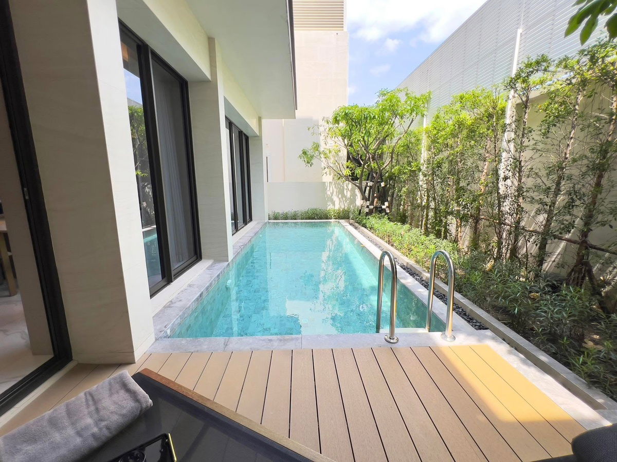 picture Urgent Sale! Brand-New Luxury Home at Park Heritage, Pattanakarn 20 - 3/19