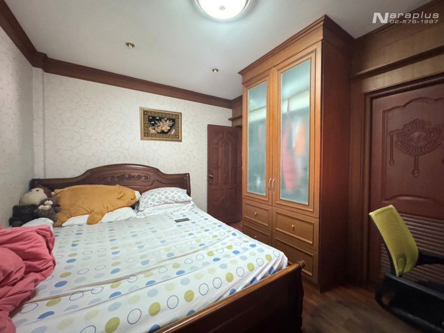 รูป 68070948 : ขายบ้านเดี่ยว 2 ชั้น Built-in ทั้งหลัง ขนาด 4 ห้องนอน บนที่ดิน 84.3 ตารางวา หมู่บ้านลัดดารมย์ วัชรพล-สุขาภิบาล 5 - รูปที่ 22/23