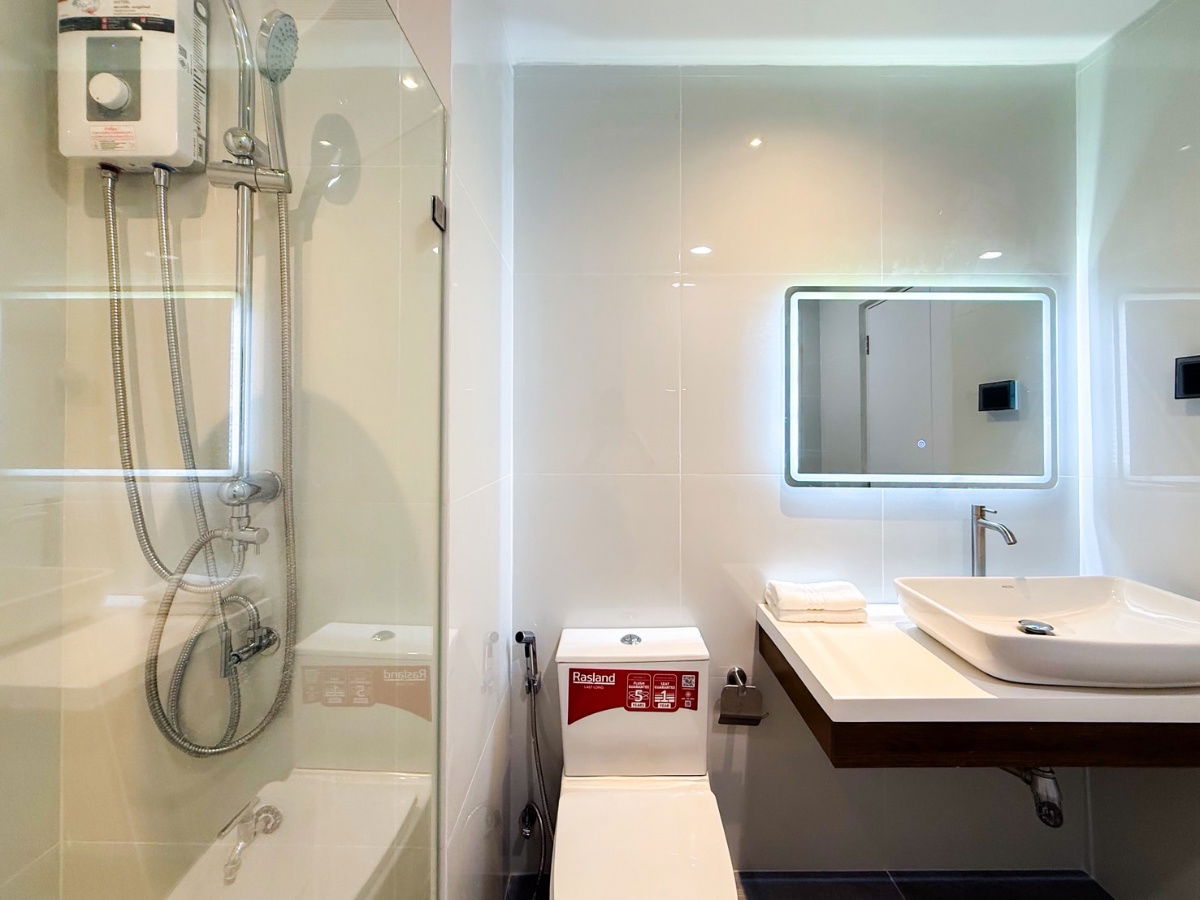 picture For sale seven star condo, beautiful unit, great price, Call (0955752068 Miss. Chompoo) - 18/20
