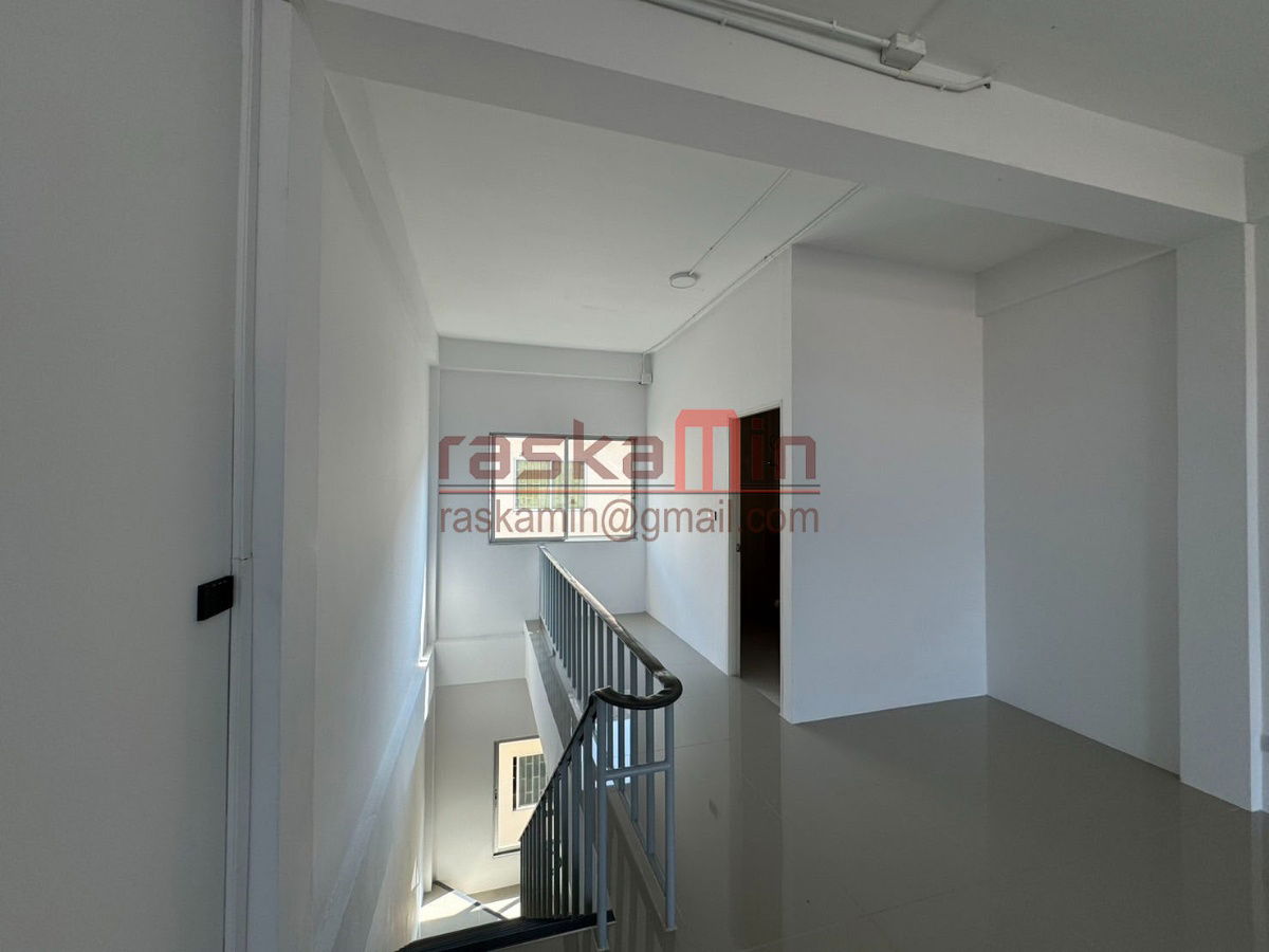picture For Sale: 4-Storey Building on Thep Prasit Road, Pattaya - 14/14