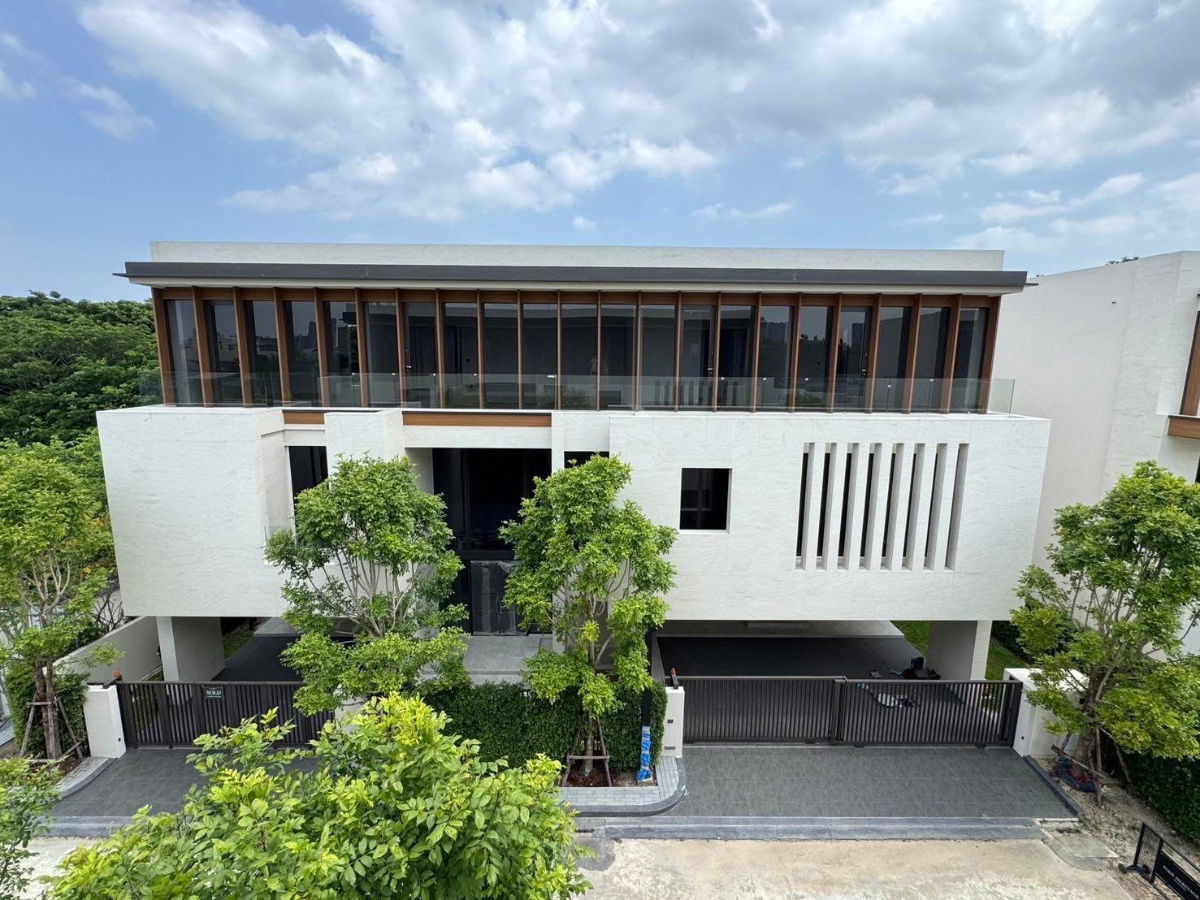 picture Urgent Sale! Brand-New Luxury Home at Park Heritage, Pattanakarn 20 - 1/19