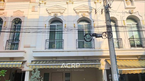 For Sale Bangkok Boulevard Grand Vienna Rama 3, near BRT Wat Pariwas Station.