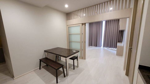 Urgent Rent! Beautiful Room Special Price! Noble Ploenchit - 1 Bed, 1 Bath - 60 Sq.M.
