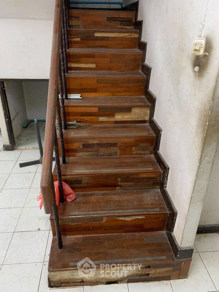 picture 4-BR Townhouse near MRT Fai Chai (ID 2229688) - 12/19