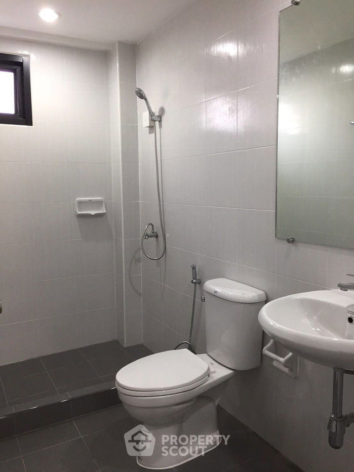 รูป ทาวน์เฮาท์ 3-ห้องนอน ใน สวนหลวง (ID 2062353) - รูปที่ 5/9